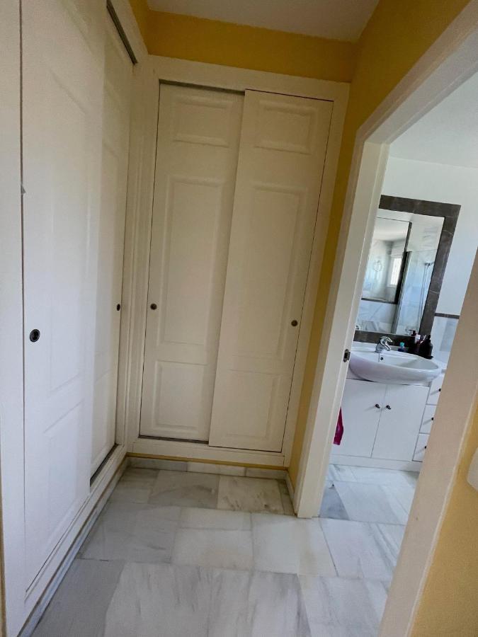 Hochwertiges Haus In Wunderschoener Golf Anlage Am Meer Рота Екстериор снимка